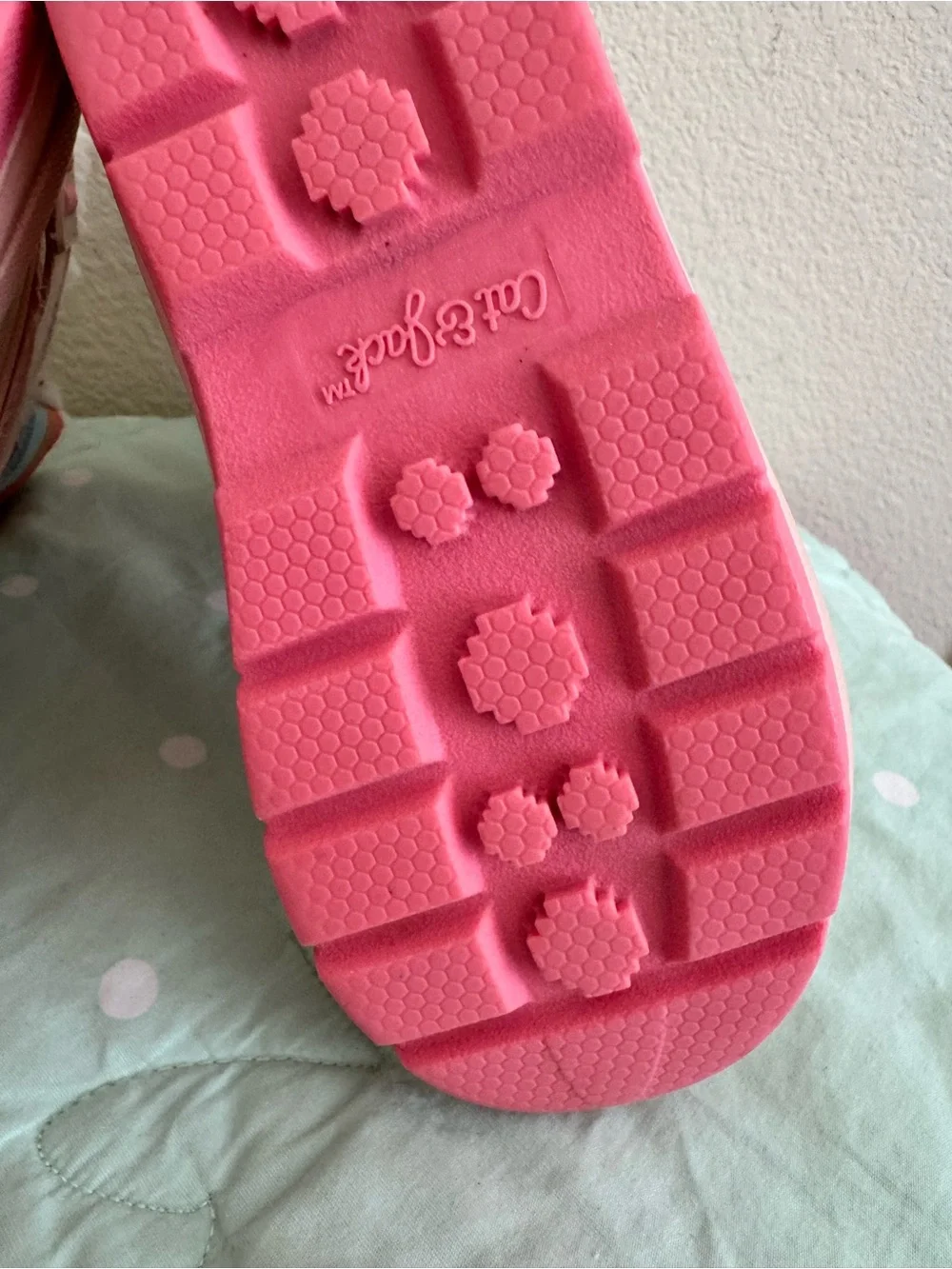 Cat & Jack Pink Rainbow Snow Boots for Kids size 10